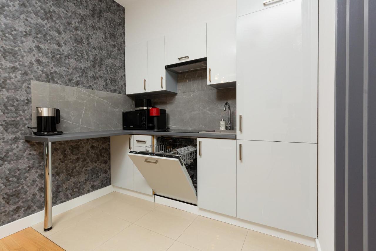 Park Arkadia Apartment With Parking Mokotow By Noclegi Renters Varsovia Exterior foto